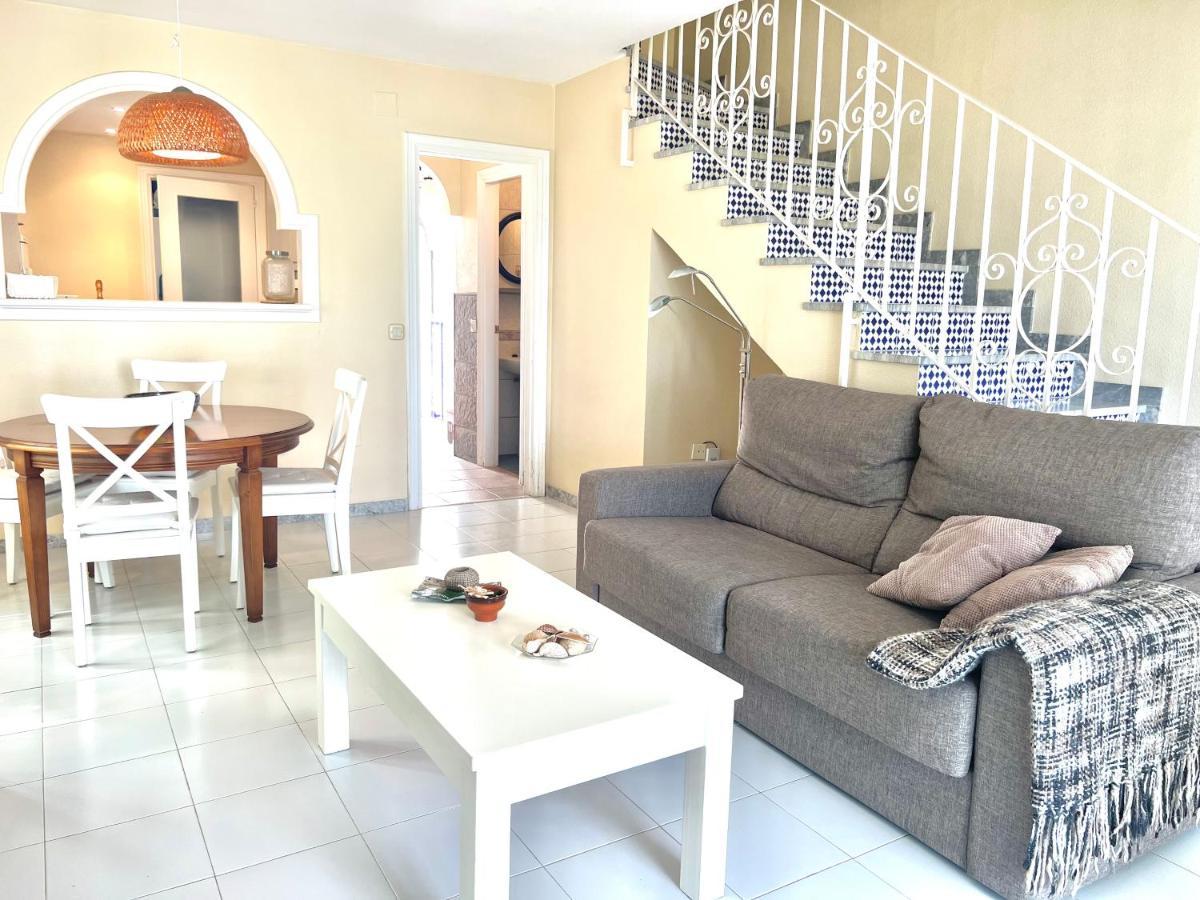 El Faro Fabulous Vacation In A 2 Bedroom Townhouse With 2 Terraces Overlooking The Sea, Suitable For 6 People 3 Swimming Pools Tennis And 200 Mts From The Sea מראה חיצוני תמונה