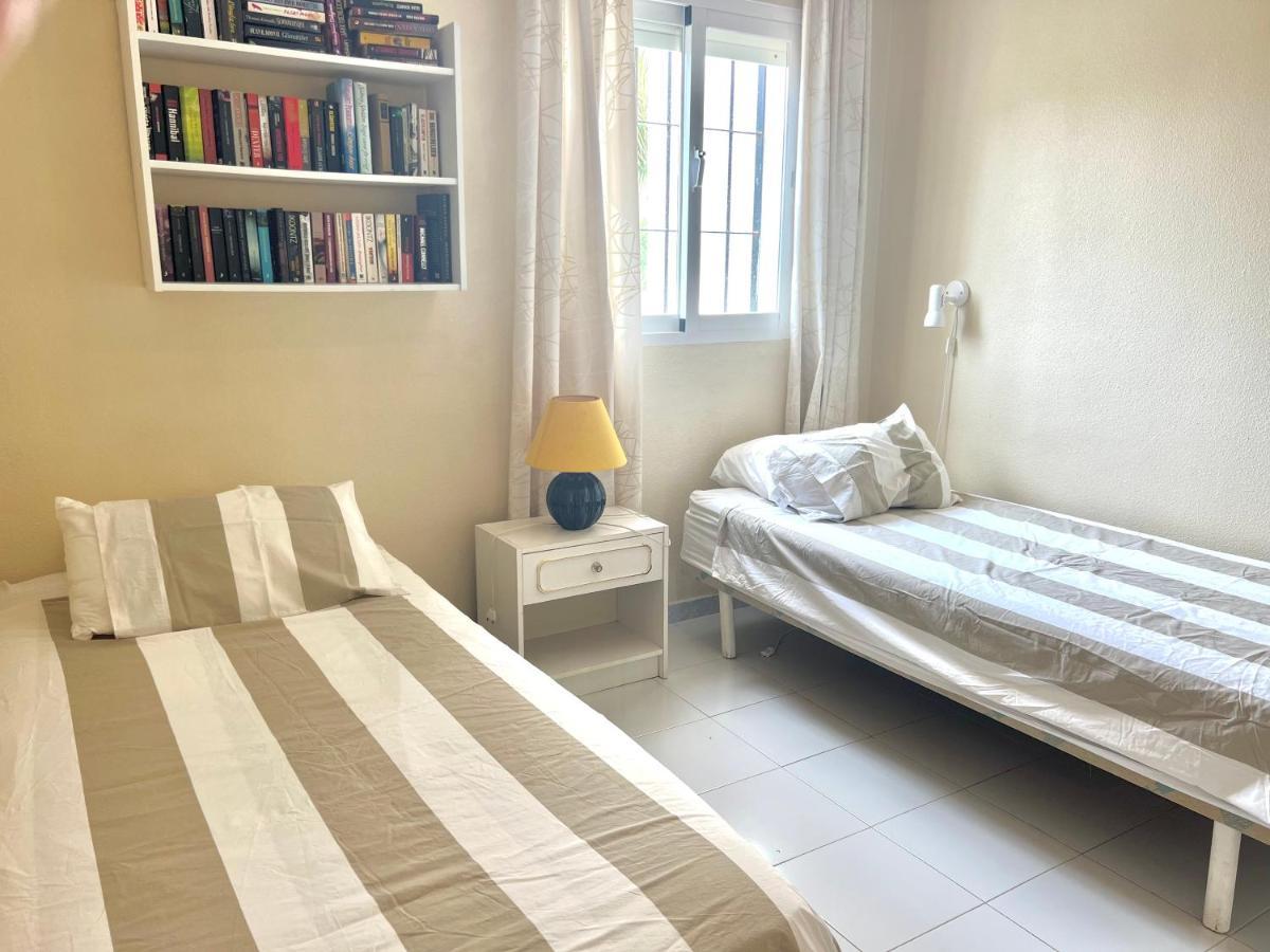El Faro Fabulous Vacation In A 2 Bedroom Townhouse With 2 Terraces Overlooking The Sea, Suitable For 6 People 3 Swimming Pools Tennis And 200 Mts From The Sea מראה חיצוני תמונה