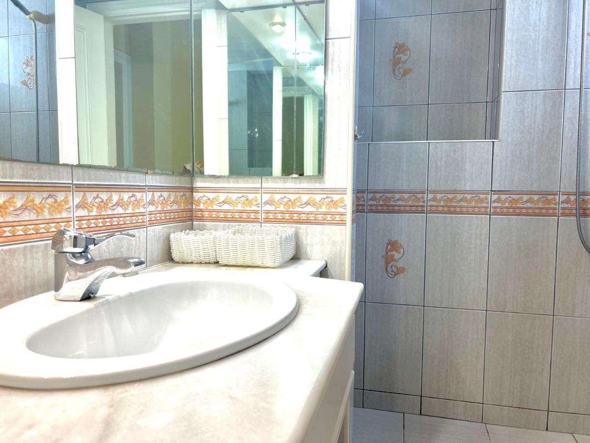 El Faro Fabulous Vacation In A 2 Bedroom Townhouse With 2 Terraces Overlooking The Sea, Suitable For 6 People 3 Swimming Pools Tennis And 200 Mts From The Sea מראה חיצוני תמונה