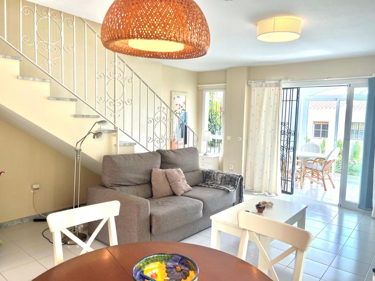 El Faro Fabulous Vacation In A 2 Bedroom Townhouse With 2 Terraces Overlooking The Sea, Suitable For 6 People 3 Swimming Pools Tennis And 200 Mts From The Sea מראה חיצוני תמונה