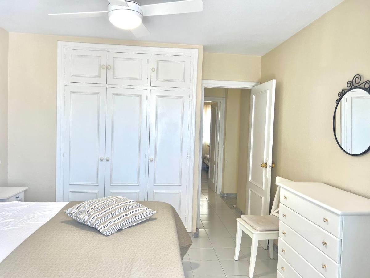 El Faro Fabulous Vacation In A 2 Bedroom Townhouse With 2 Terraces Overlooking The Sea, Suitable For 6 People 3 Swimming Pools Tennis And 200 Mts From The Sea מראה חיצוני תמונה